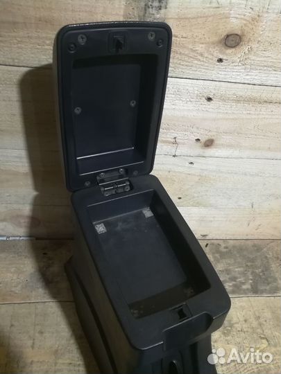 Консоль центральная lifan Breez (520)