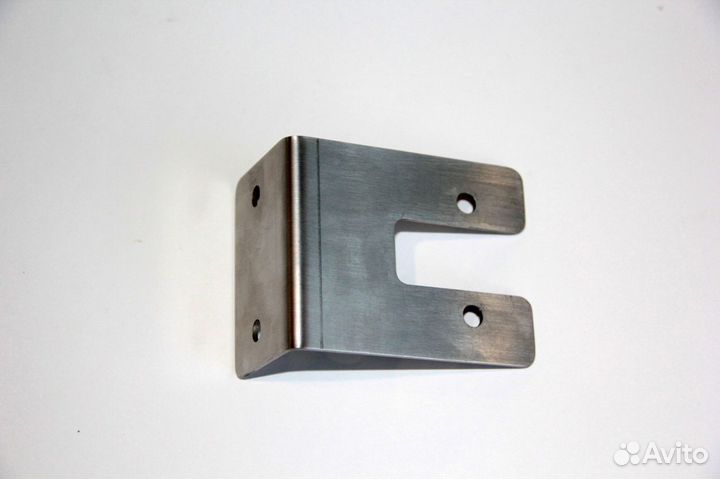 Кронштейн Держатель выключателя массы