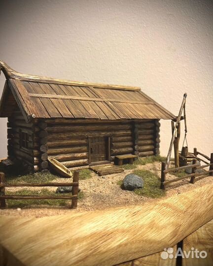 Миниатюра Изба. Пятистенок 14век