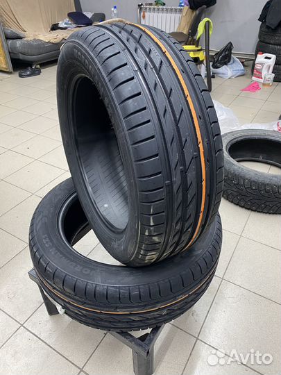 Ikon Tyres CHARACTER ULTRA 245/40 R18 97W