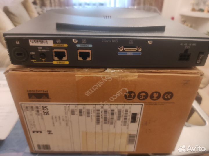 Маршрутизатор Cisco 805
