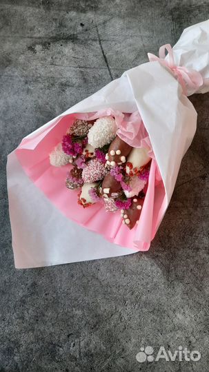 Клубничный букет