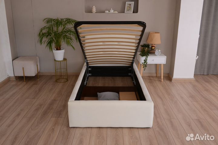 Кровать с матрасом и подъемным механизмом 90х200