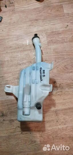 Бачок омывателя лобового стекла Opel Insignia 200