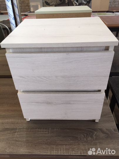 Тумба прикроватная
