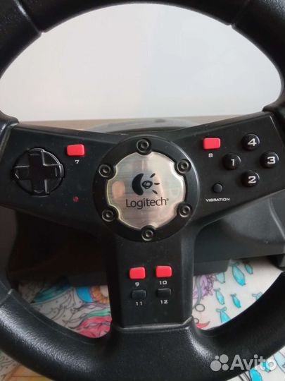 Игровой руль с педалями logitech