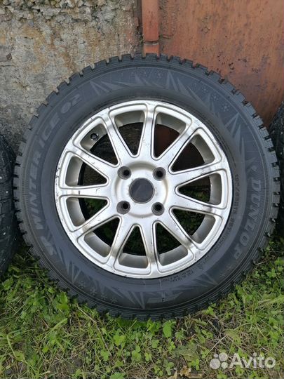 Dunlop SP Winter Ice 02 195/65 R15