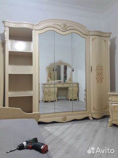 Сборщик мебели