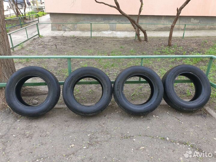 Continental ContiIceContact 4x4 215/65 R16 98H