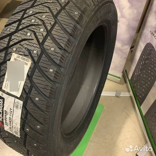 Yokohama IceGuard Stud IG65 235/55 R20 102T