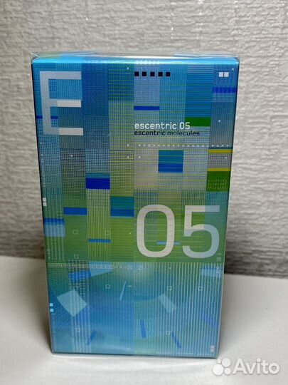 Escentric 05 escentric molecules