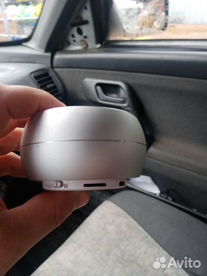 Музыкальная колонка с блютузом