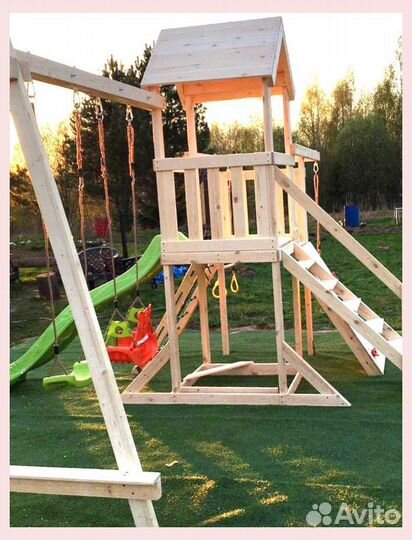 Деревянная детская площадка без занос