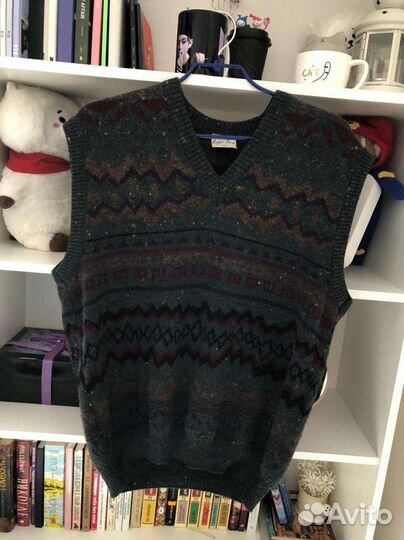 Жилетка вязаная