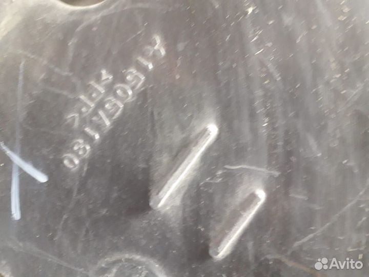 Mitsubishi Lancer X воздухозаборник внутренний