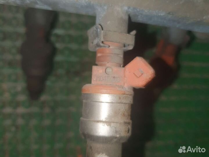 Форсунка топливная Крайслер Вояджер 3.0