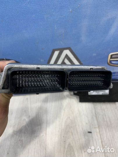 Эбу комплект Renault logan