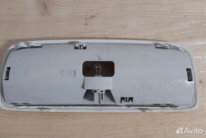 Плафон освещения салона Mercedes