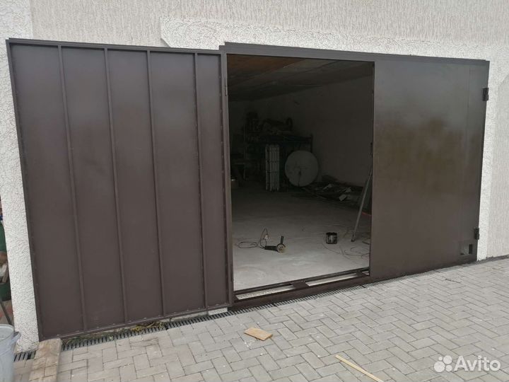 Ворота (гаражные, металлические)