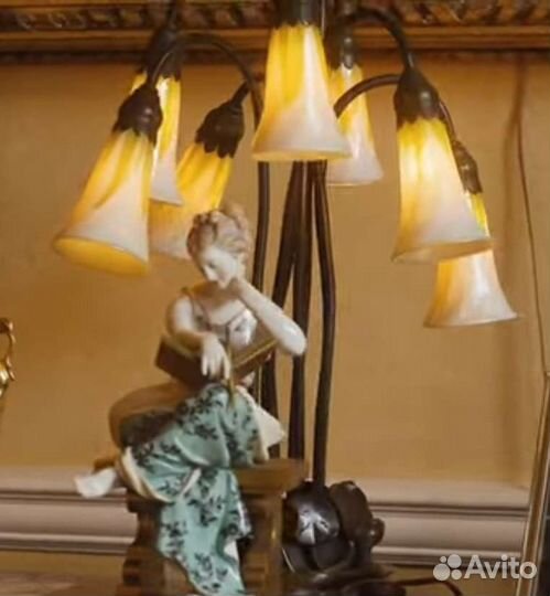 Лампа, статуэтка