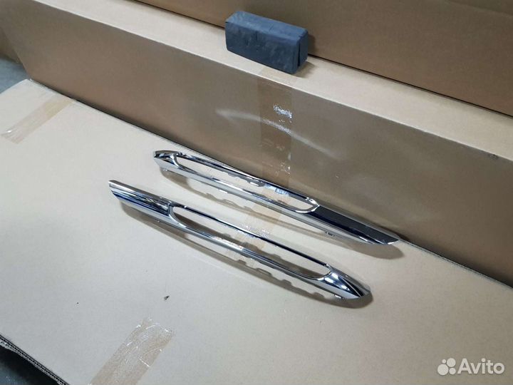 Рамка противотуманной фары Mercedes W212