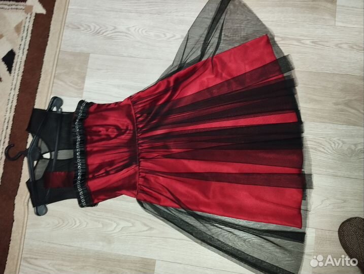 Вечернее платье