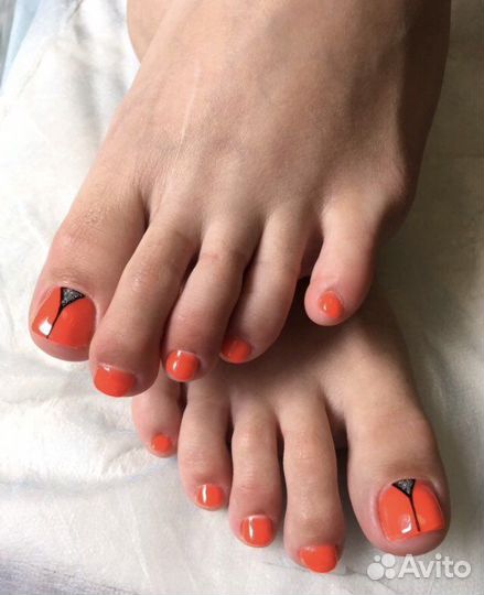 Модель маникюр/педикюр/наращивание ресниц