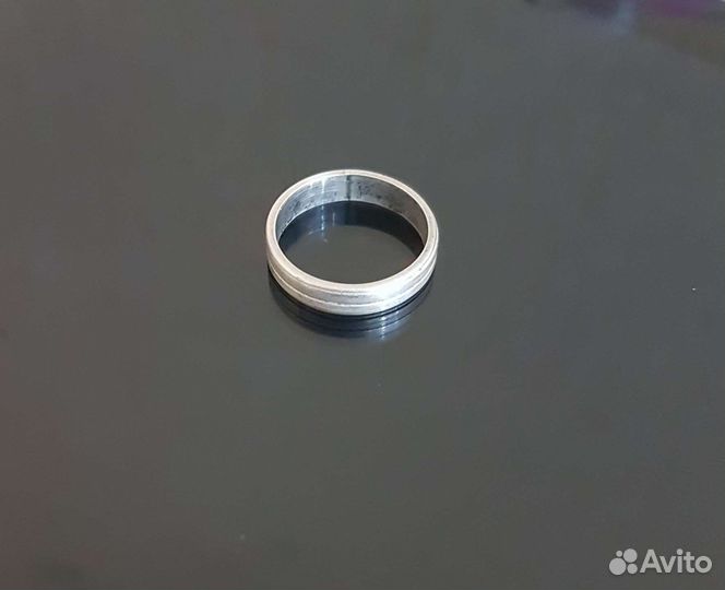 Серебряное кольцо