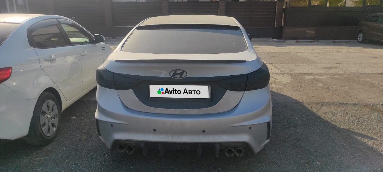 Hyundai Elantra: фото владельца