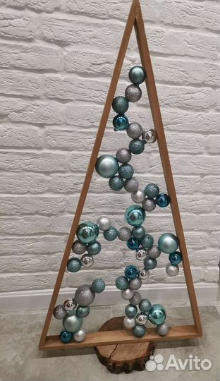 Елка из дерева