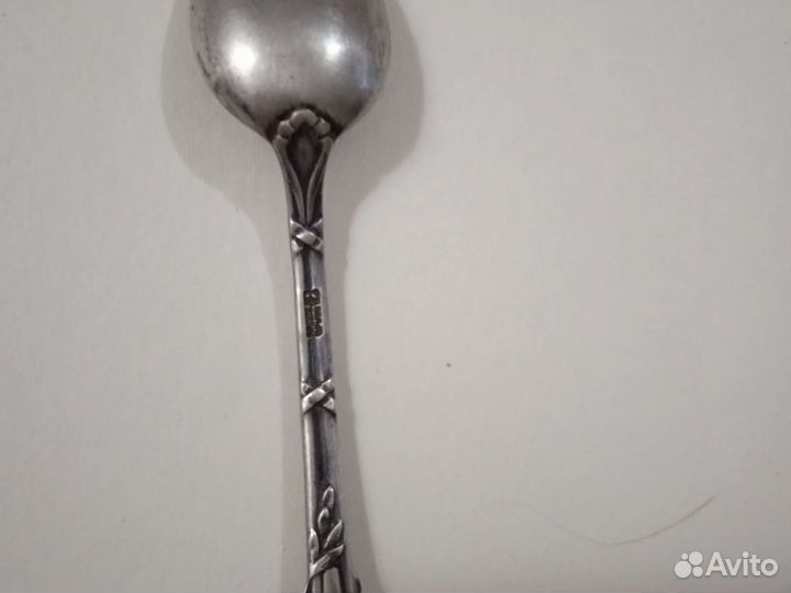 Серебряная кофейная ложка