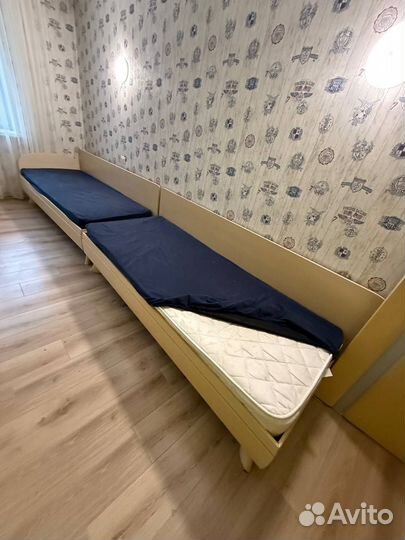 Комплект детской мебели бу