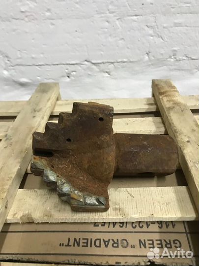 Долото трехлопастное д. 151-Ш55 3дрш