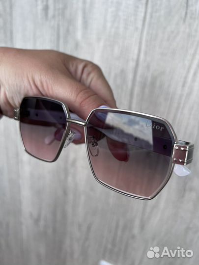 Солнцезащитные очки женские Dior