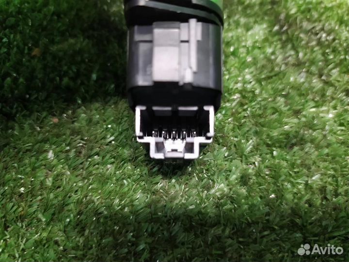 Кнопка центрального замка Ford Focus 3 (CB8) 2015