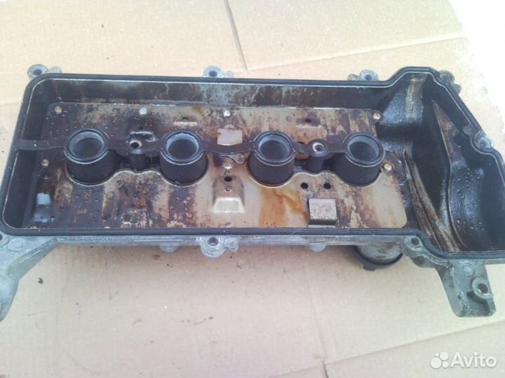 Клапанная крышка toyota мотор 1NZ-FE