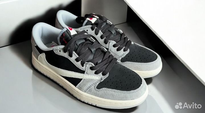 Кроссовки Найк SB Travis Scott EUR 42 и 44