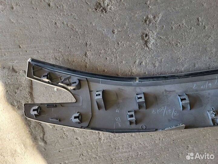 Subaru forester 5 sk накладка крышки багажника