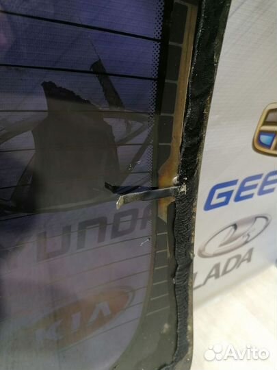 Стекло заднее ветровое Renault symbol