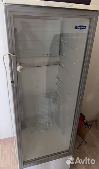 Холодильник Холодильный шкаф Бирюса