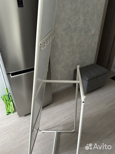 Зеркало напольное