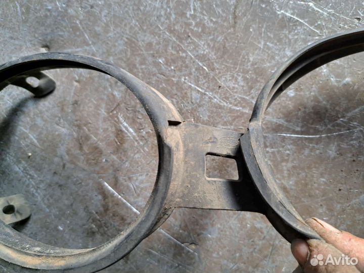 Уплотнитель фары на Ягуар x-type