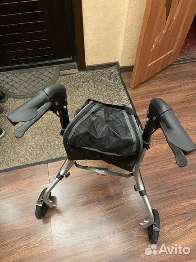 Ходунки для взрослых на колесах