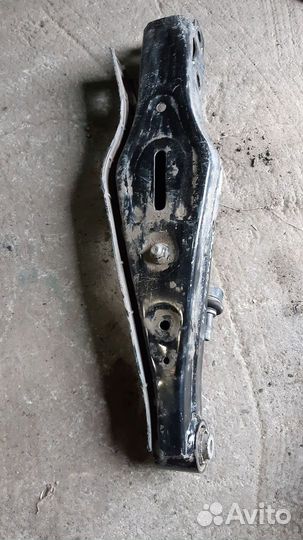 Рычаг задний левый лодочка sportage 4 ql