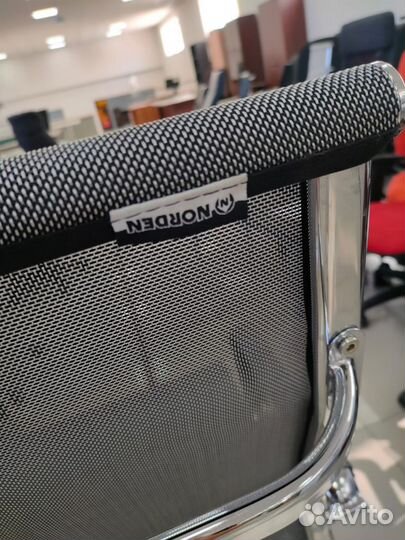 Офисное кресло сетка