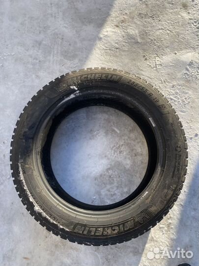 Michelin X-Ice North XIN3 235/55 R19