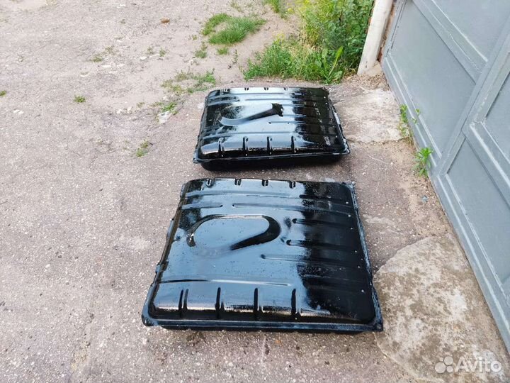 Бак с погружным насосом 70 литров Волга