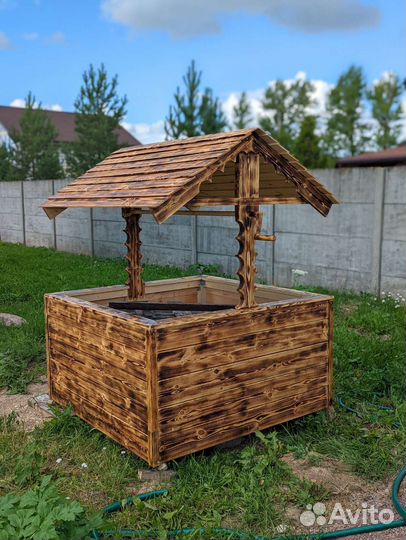 Колодец декоративный