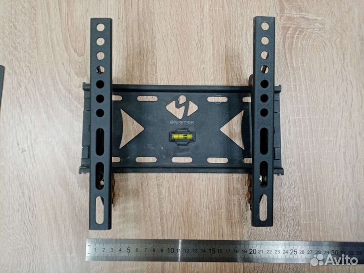 Кронштейн универсальный