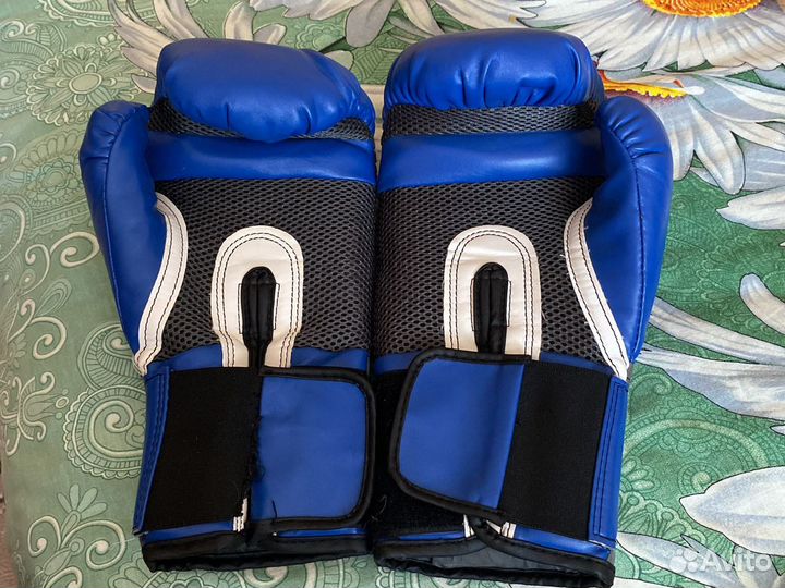 Боксерские перчатки everlast 12oz